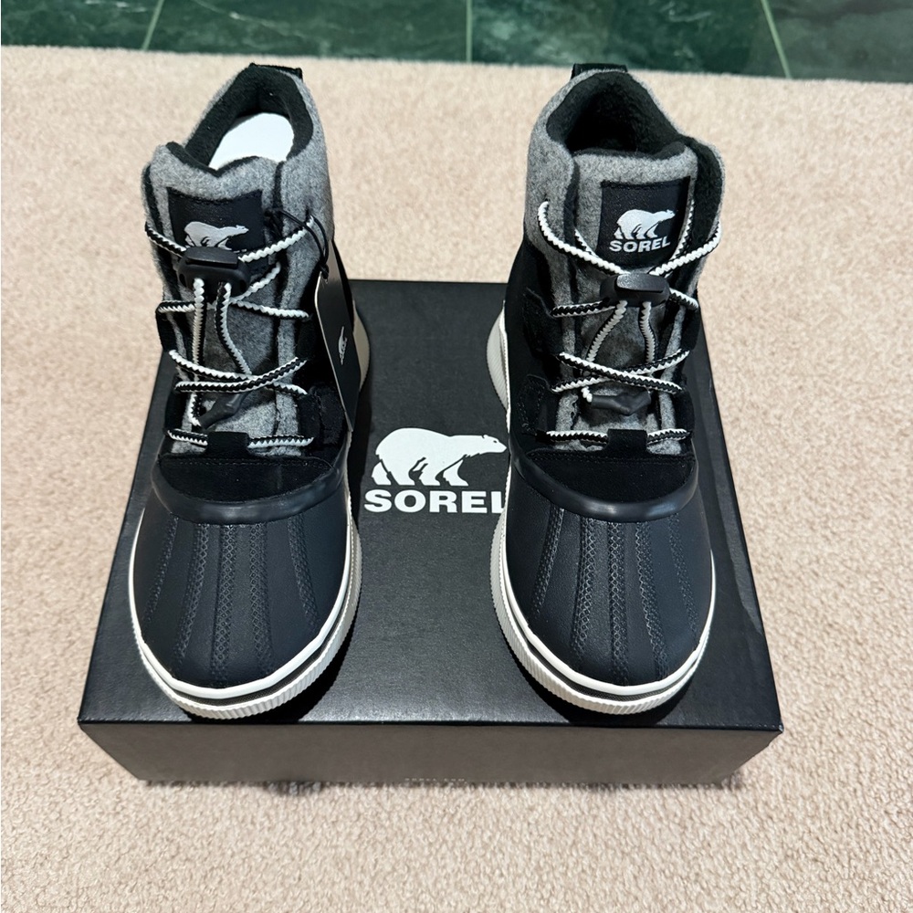 Sorel Out N About Chillz Youth Waterproof Boot